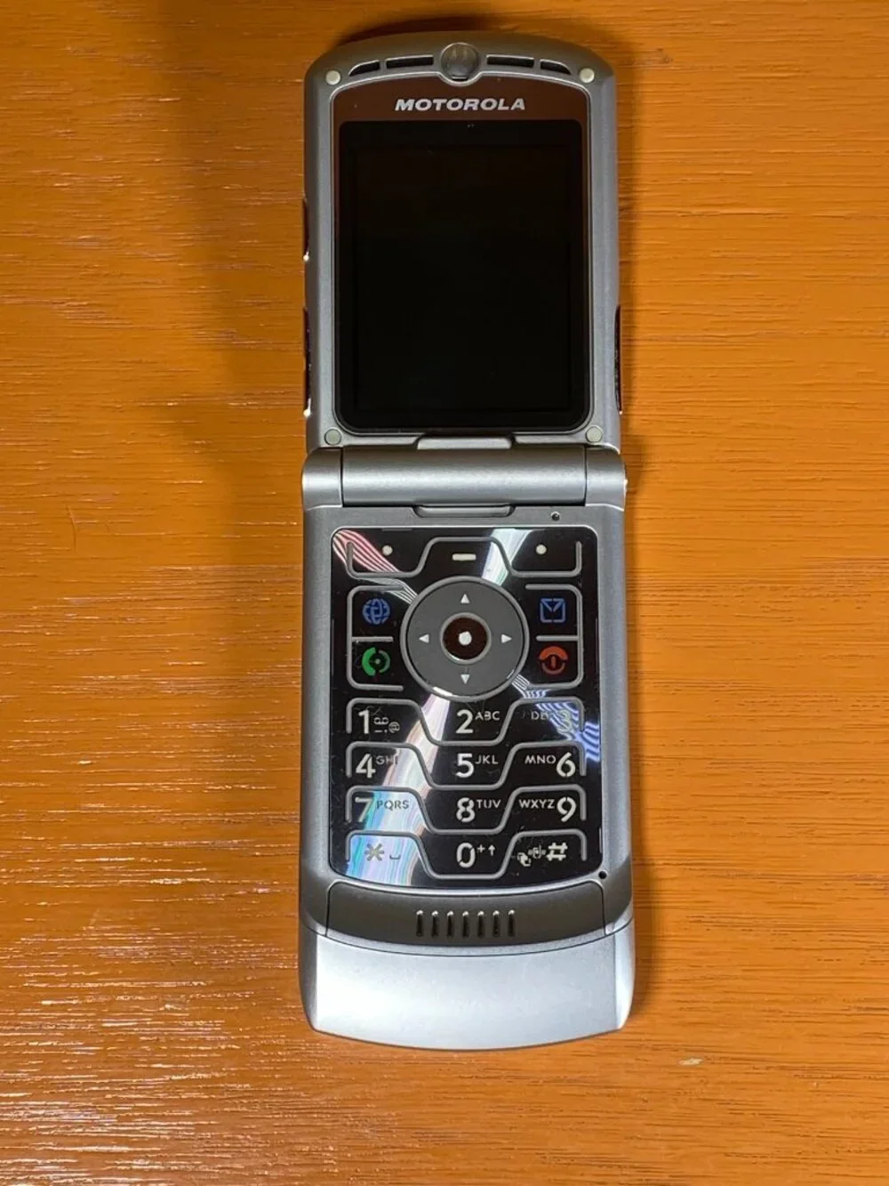 Motorola RAZR V3 AT&T Flip Phone Tested Working No SIM No Battery